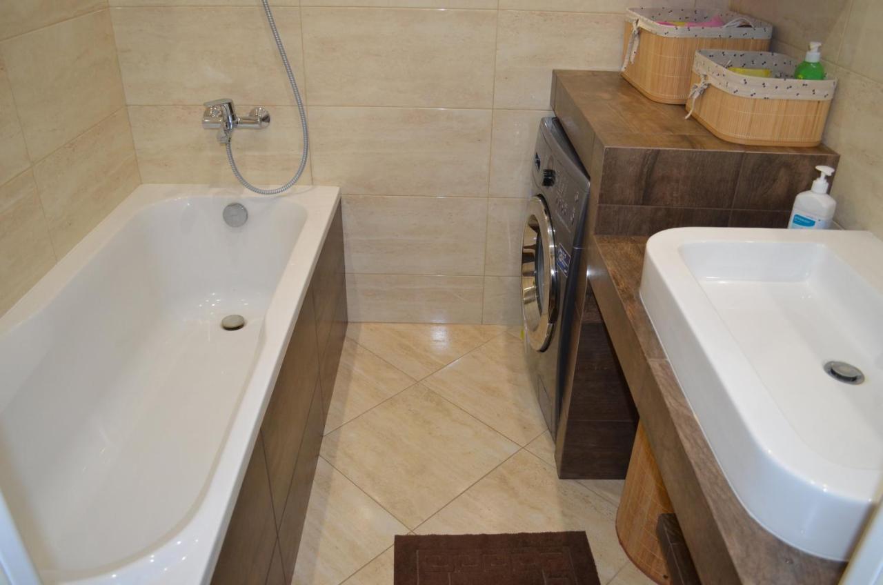 Apartment On Getmana Vigovskogo 49 Rivne Zewnętrze zdjęcie