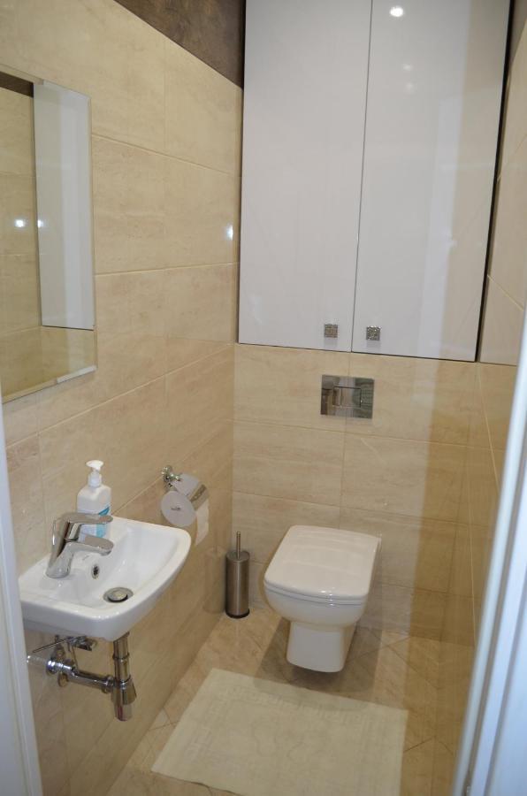 Apartment On Getmana Vigovskogo 49 Rivne Zewnętrze zdjęcie
